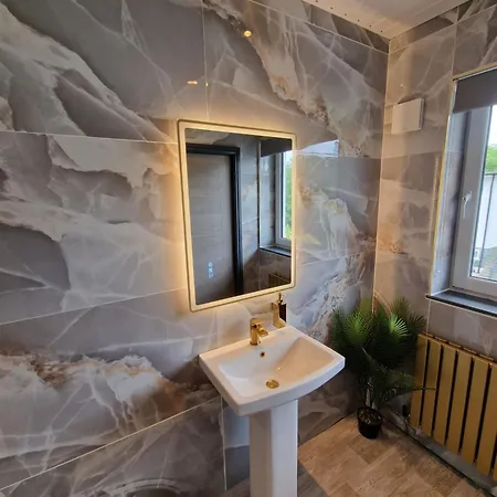 Penthouse - Duplex Flat - Location