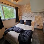 Apartment Penthouse - Duplex Flat - Location *